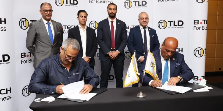 ب 150 مليون جنيه..توقيع برتوكول بين “تي ال دي – ذا لاند ديفيلوبرز” و”بي. تك” لخدمة 700 عميل