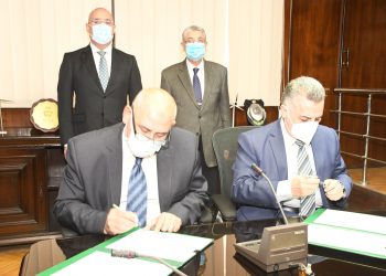 وزيرا الإسكان والكهرباء يشهدان توقيع بروتوكول تعاون بين جهازى تنظيم مرفق الكهرباء ومياه الشرب والصرف الصحي وحماية المستهلك
