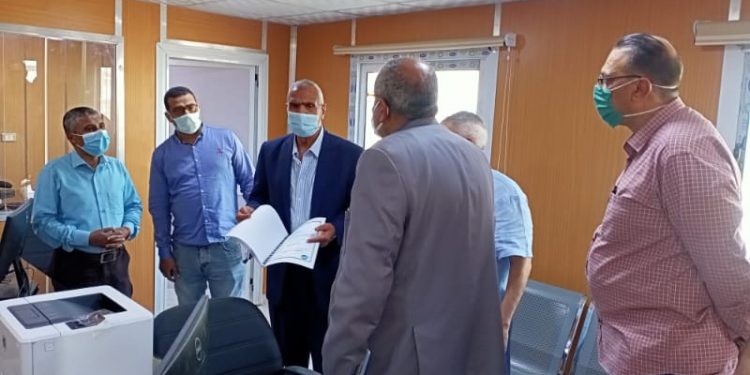 المهندس منصور بدوى خلال الجولة