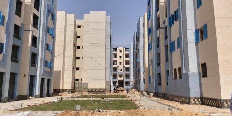 الإسكان:95% نسبة إنجاز 8424 وحدة بمبادرة الرئيس “سكن كل المصريين” ببدر..وسكن العاملين بالعاصمة الإدارية يستعد لاستقبال المستفيدين