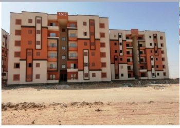 جانب من الشقق المنفذ بمدينة 15 مايو