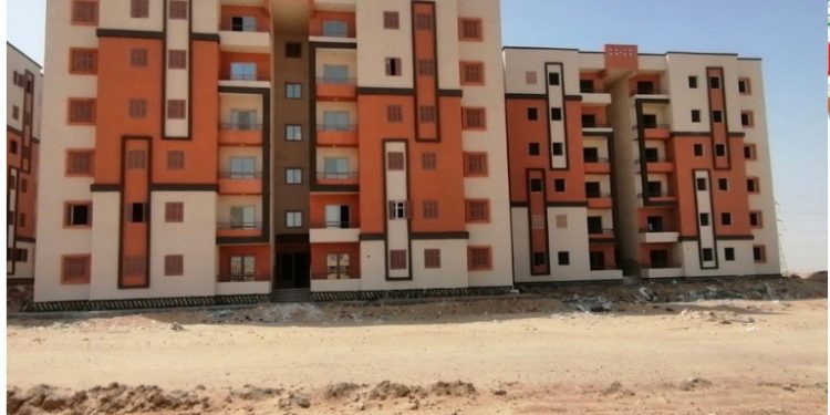 جانب من الشقق المنفذ بمدينة 15 مايو