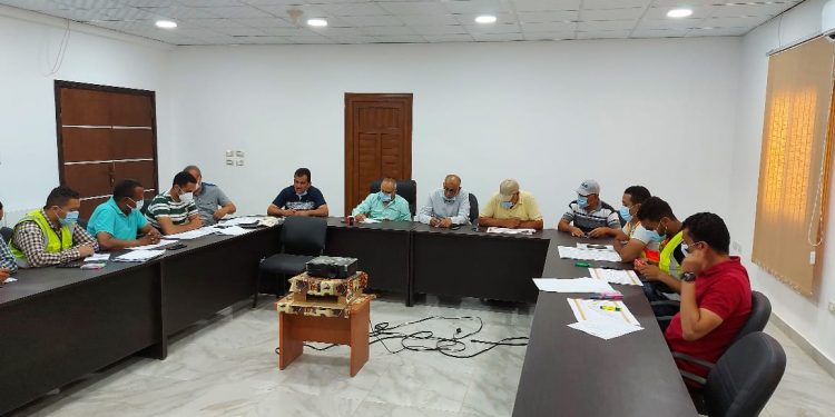 لدفع العمل بالمشروع.. رئيس جهاز حدائق العاصمة يلتقي الشركات المنفذة لوحدات “سكن لكل المصريين” بالمدينة