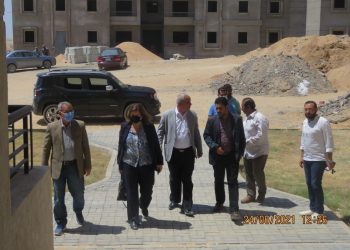 الرئيس التنفيذي لـ”صندوق التمويل العقاري” تتفقد وحدات “سكن لكل المصريين” بالعبور الجديدة