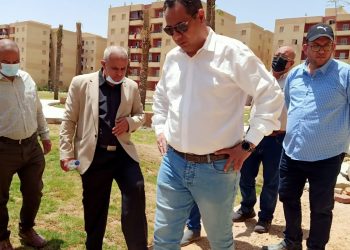 مسؤولو “الإسكان” يتفقدون أعمال تنفيذ ٧٤ برجاً ووحدات مبادرة “سكن لكل المصريين” بحدائق أكتوبر