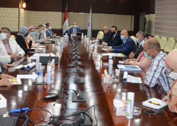 الجزار يوجه بسرعة البت في طلبات التصالح والتيسير على المواطنين بالمدن الجديدة