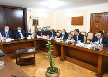 اجتماع وزيرى الإسكان والتموين