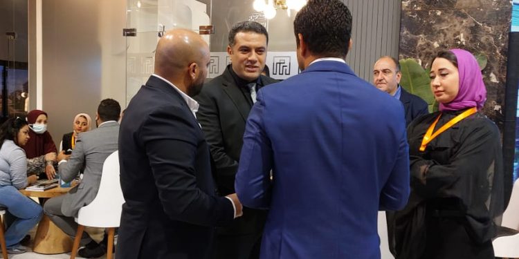 جناح آكام بمعرض الأهرام اليوم