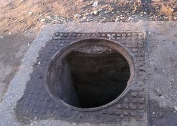 سرقة أغطية البلوعات