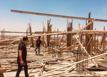 ازالة أعمال بناء مخالفة