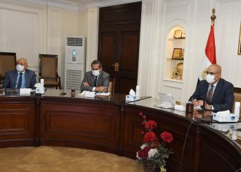 وزير الإسكان