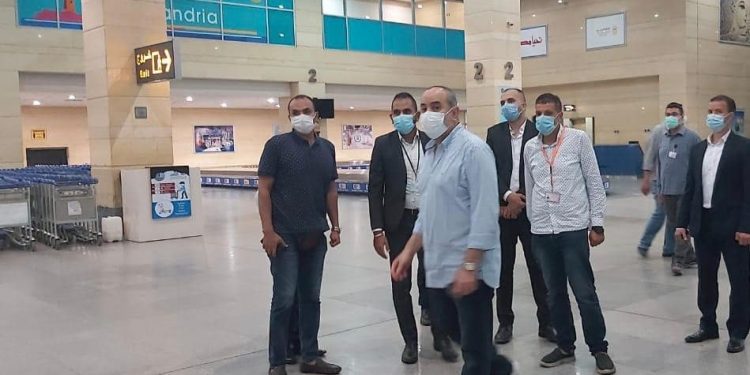 وزير الطيران المدني