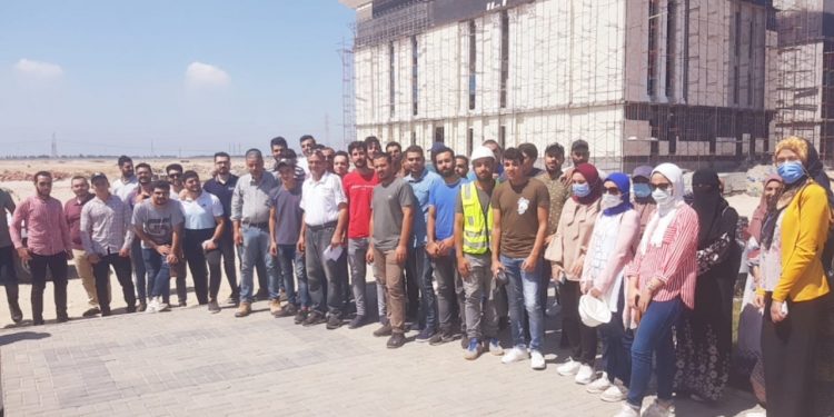 جانب من الزيارة