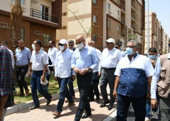 جولة لوزير الإسكان بمدينة بدر الجديدة