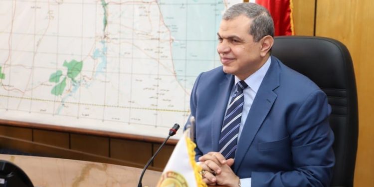 وزير القوي العاملة