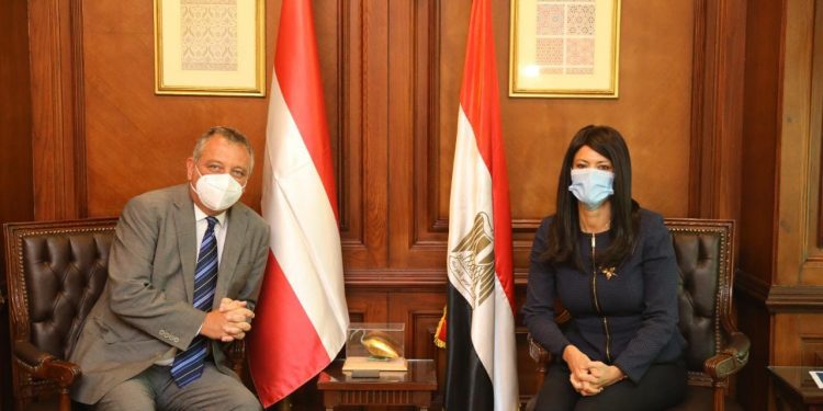 وزيرة التعاون الدولي