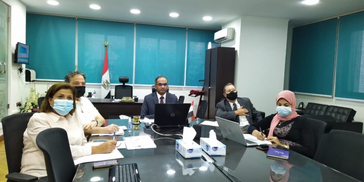 جانب من اجتماع الفيديو كونفرانس