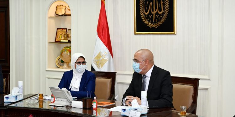 اجتماع وزيرى الصحة والسكان
