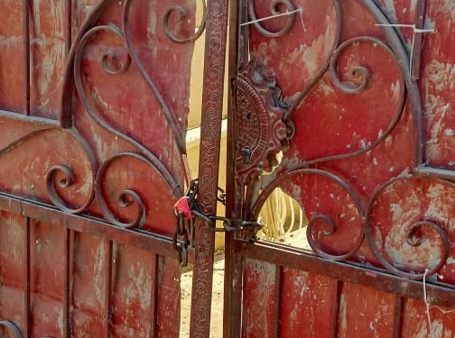 رئيس جهاز  بدر: تنفيذ 13 قرار غلق وتشميع لأنشطة مخالفة بمنطقة قطع أراضي الإسكان العائلي بالحي الأول