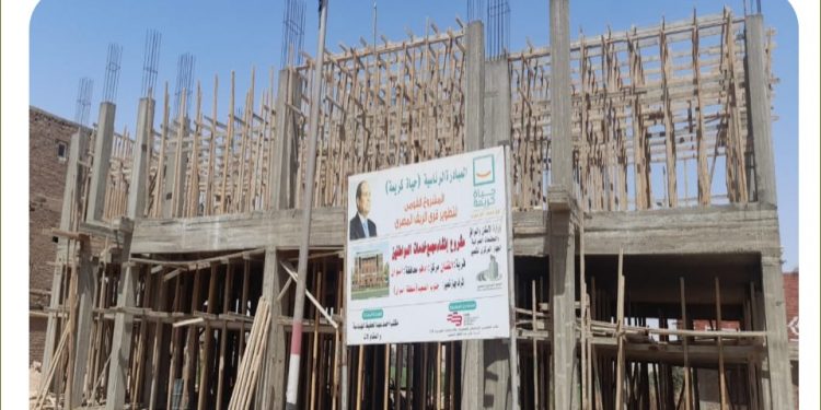 وزير الإسكان يتابع الموقف التنفيذى لمشروعات المبادرة الرئاسية “حياة كريمة” بمركز إدفو فى أسوان