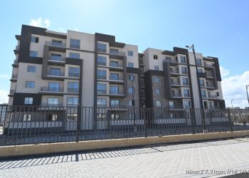 وزير الإسكان يتفقد المشروعات السكنية.. ويلتقى شركات المقاولات العاملة بمدينة المنصورة الجديدة