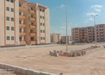 مسئولو جهاز “العاشر من رمضان” يتفقدون سير العمل بـ37 عمارة ضمن “سكن لكل المصريين”