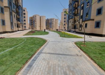 باستثمارات تتجاوز 15 مليار جنيه.. وزير الإسكان يستعرض الموقف التنفيذي للمشروعات السكنية فى حدائق العاصمة