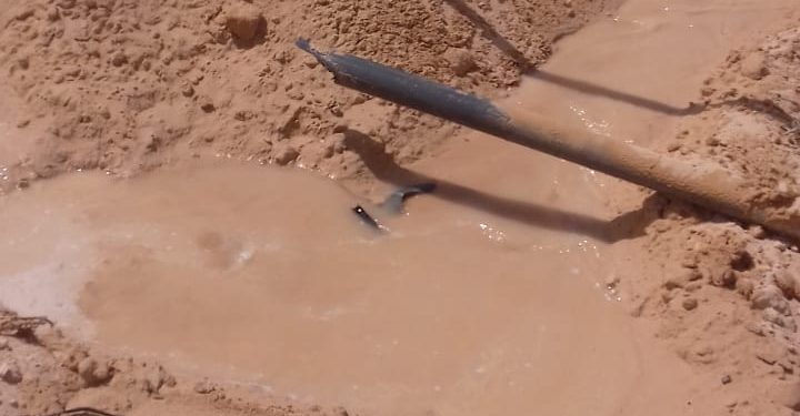 الخط الناقل للمياه بمطروح