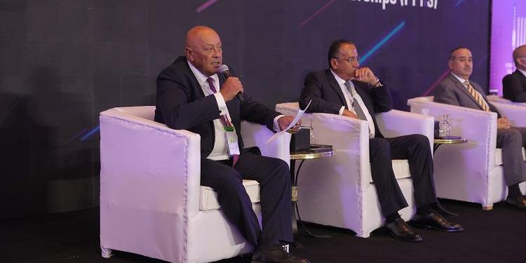 شكرى خلال المؤتمر اليوم