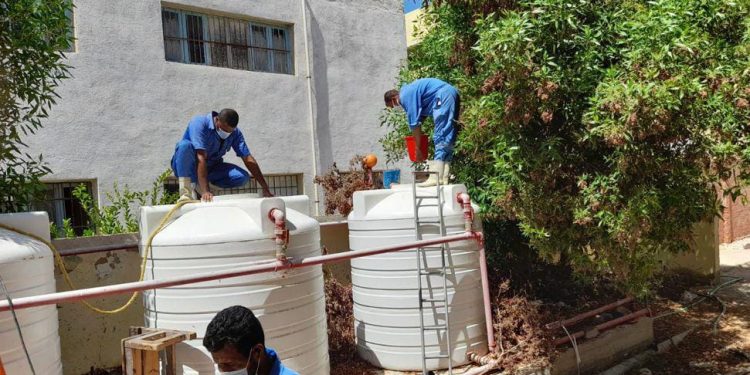 مجانا.. مياه البحر الأحمر تعلن بدء حملة تطهير خزانات المدارس