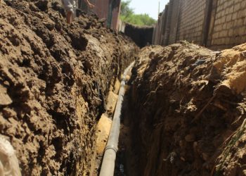 استمرار العمل بمشروعات مد وتدعيم شبكات مياه الشرب بقرية أبو شريان بمركز ببا بمحافظة ببني سويف