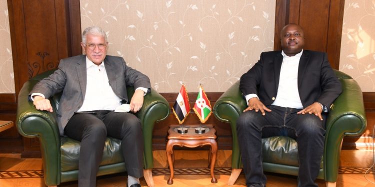 وزير خارجية بوروندى يدعو المقاولون العرب للتواجد والعمل فى بلاده