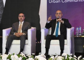 وزير الإسكان: العاصمة الإدارية الجديدة.. هى البداية لتنمية سيناء.. ونعمل على إزاحة الكتلة السكانية من القاهرة نحو الشرق