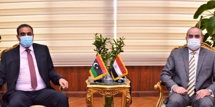 وزير الطيران