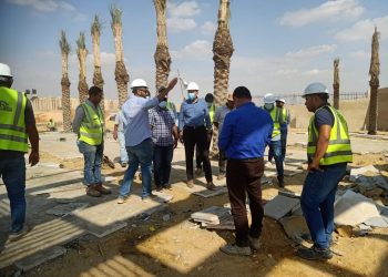 مسئولو “الإسكان” يقومون بجولة موسعة بمشروعات  العاصمة الإدارية الجديدة