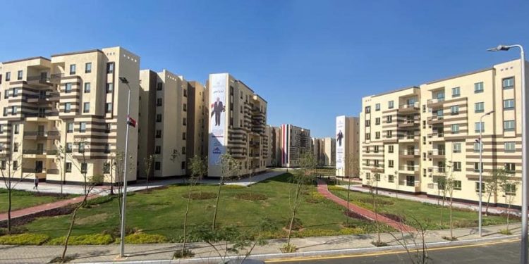 الجزار: تنفيذ 250 ألف شقة بالسكن البديل للمناطق غير الآمنة بتكلفة 63 مليار جنيه.. و2021 عام الانتهاء من التطوير