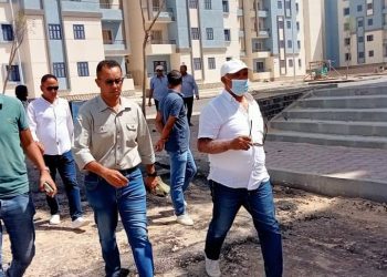 المهندس جمال طلعت خلال زيارته لـ15 مايو