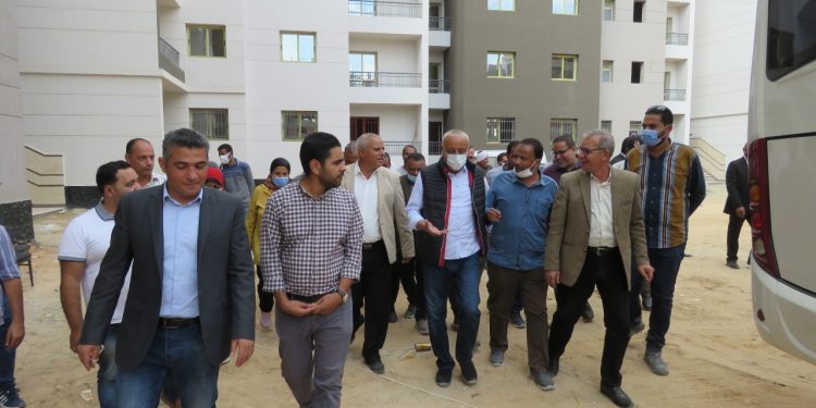مسئولو “الإسكان” يفتتحون المقر الجديد لجهاز العبور الجديدة.. وجولة موسعة بالمشروعات