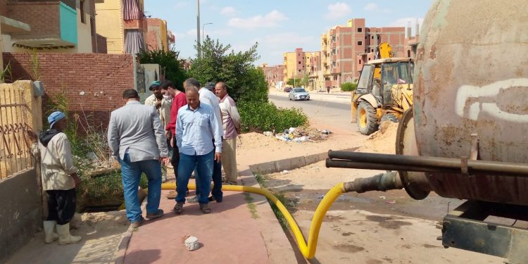 رئيس جهاز السادات يتفقد سير العمل بالمشروعات الجارية بالمدينة