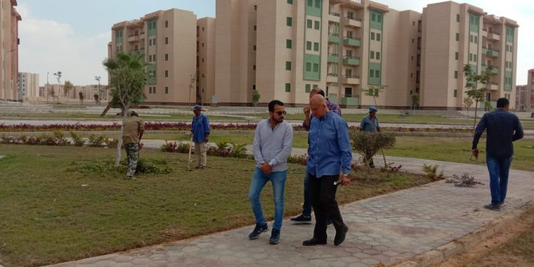 مسئولو جهاز”العاشر من رمضان” يتفقدون شقق “سكن لكل المصريين” لمنخفضى الدخل فى الأندلس