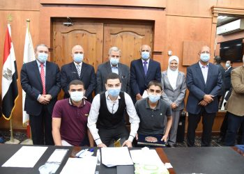 رئيس “القابضة للمياه” يترأس اجتماع اللجنة التنسيقية العليا لشركات مياه الشرب على مستوى الجمهورية لبحث خطط العمل المقبلة