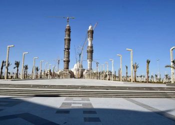 رئيس المقاولون العرب يتفقد مركز مصر الثقافي الإسلامي بالعاصمة الإدارية