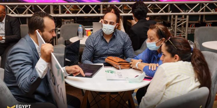 خلال فعاليات معرض مصر الوطني.. عليوة: المعرض يتميز بتقديم عروض حقيقية من 35 شركة