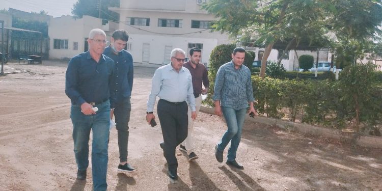 رئيس مياه المنوفية يتابع ميدانيًا العمل بفرع أشمون