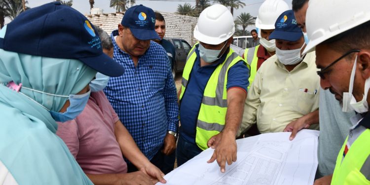 رئيس مياه المنيا يتفقد محطات العدوة ومغاغة ومشروعات حياة كريمة