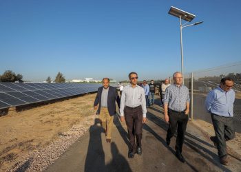 الرئيس التنفيذي لـ“المراعي” السعودية يفتتح محطة الطاقة الشمسية الجديدة ل”بيتي” على مساحة 20 فدان