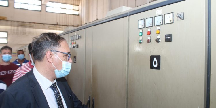 رئيس مياه الغربية يقوم بجولة تفقدية للمبنى الإدارى فى طنطا