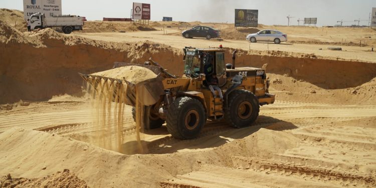 “رويال للتطوير” تبدأ أعمال الحفر بـ3 مشروعات منفصلة في منطقة النرجس بالقاهرة الجديدة