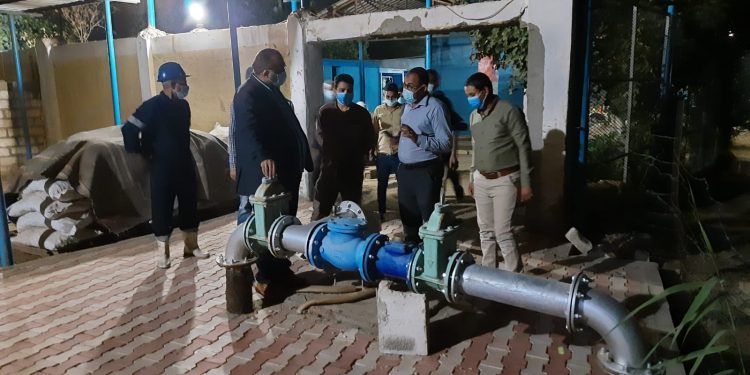 رئيس مياه سوهاج يؤكد على ضرورة الاهتمام بسلامة العاملين وتأمين بيئة العمل
