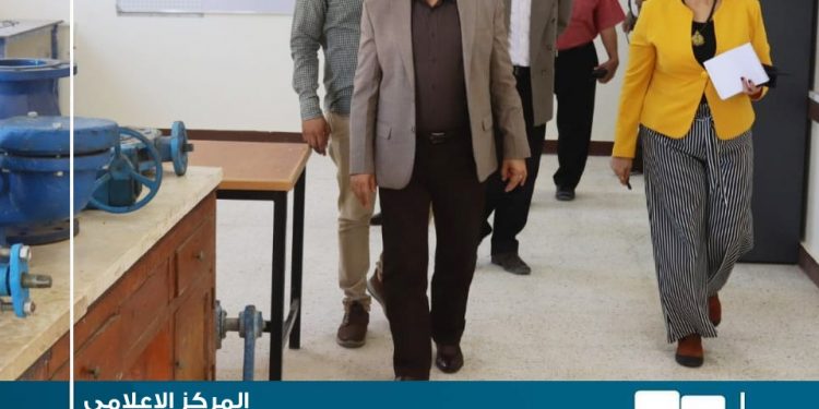 درة يتفقد أول مدرسة ثانوية فنية لمياه الشرب والصرف الصحى فى أسيوط